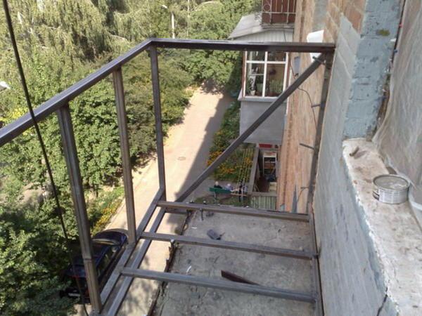 Ремонт плит балкона бывает нескольких видов