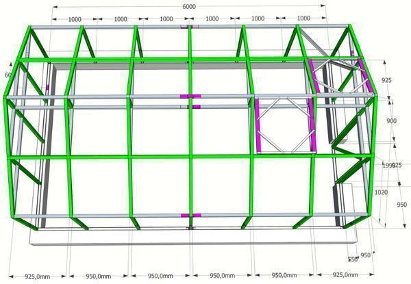 При создании чертежа теплицы из поликарбоната следует обозначить каждый ее конструкционные элемент, указав размер 