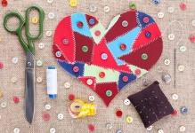 Valenines-Day-Sew-On-Heart-And-Buttons