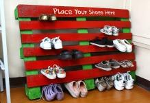 beautiful-pallet-shoe-rack-for-your-house-shoes-8