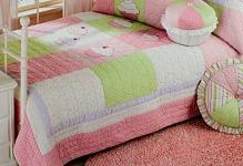 cupcake-quilt-bedding