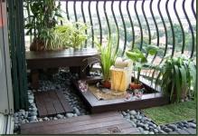 balcony-garden-with-stones-1024x770