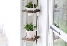 vertical-plant-hanger-for-apartment-balcony-garden