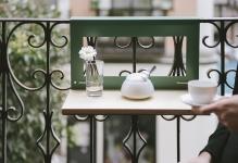 nimio-balcony-table