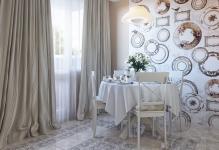 sharp-plate-wallpaper-dining-area-idea