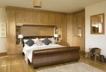 pretty-oak-fitted-bedroom-furniture-images