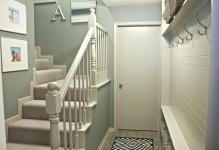 Turn-a-narrow-hallway-into-a-mudroom-The-Creativity-Exchange2