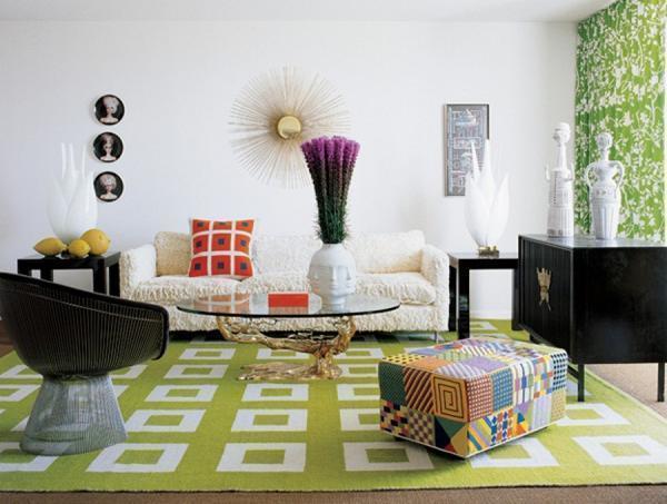 Ретро-стиль любит удобные диваны, кресла и комоды, а также характеризуется разнообразием красок 