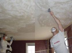Гидроизоляция убережет потолок от неприятностей, связанных с неосторожностью соседей сверху или протечками крыши дома