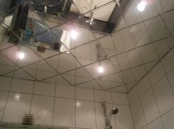 Зеркальные потолки — современный и превосходный материал для создания уникального дизайна в ванной
