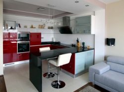 Кухня-гостиная является отличным решением для многих домов и квартир